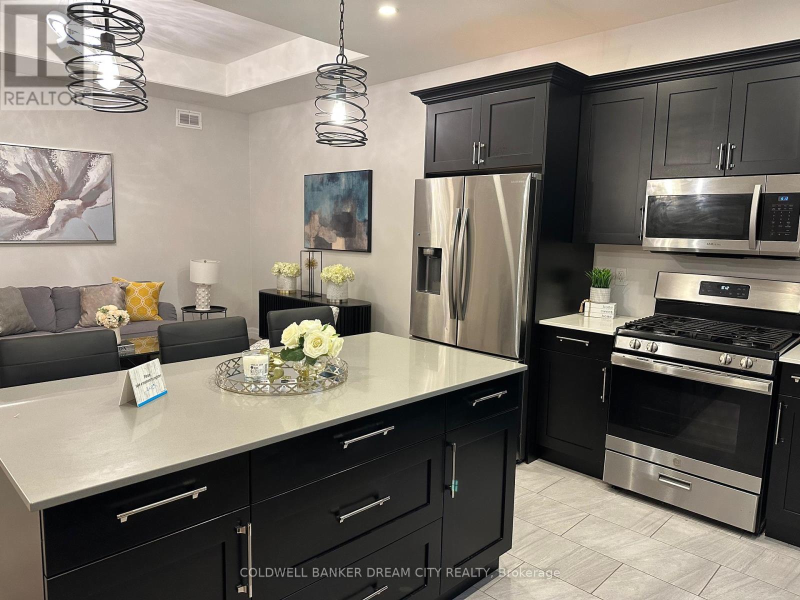 28 Matheos Crescent, Quinte West, Ontario  K8V 0L3 - Photo 6 - X13081168