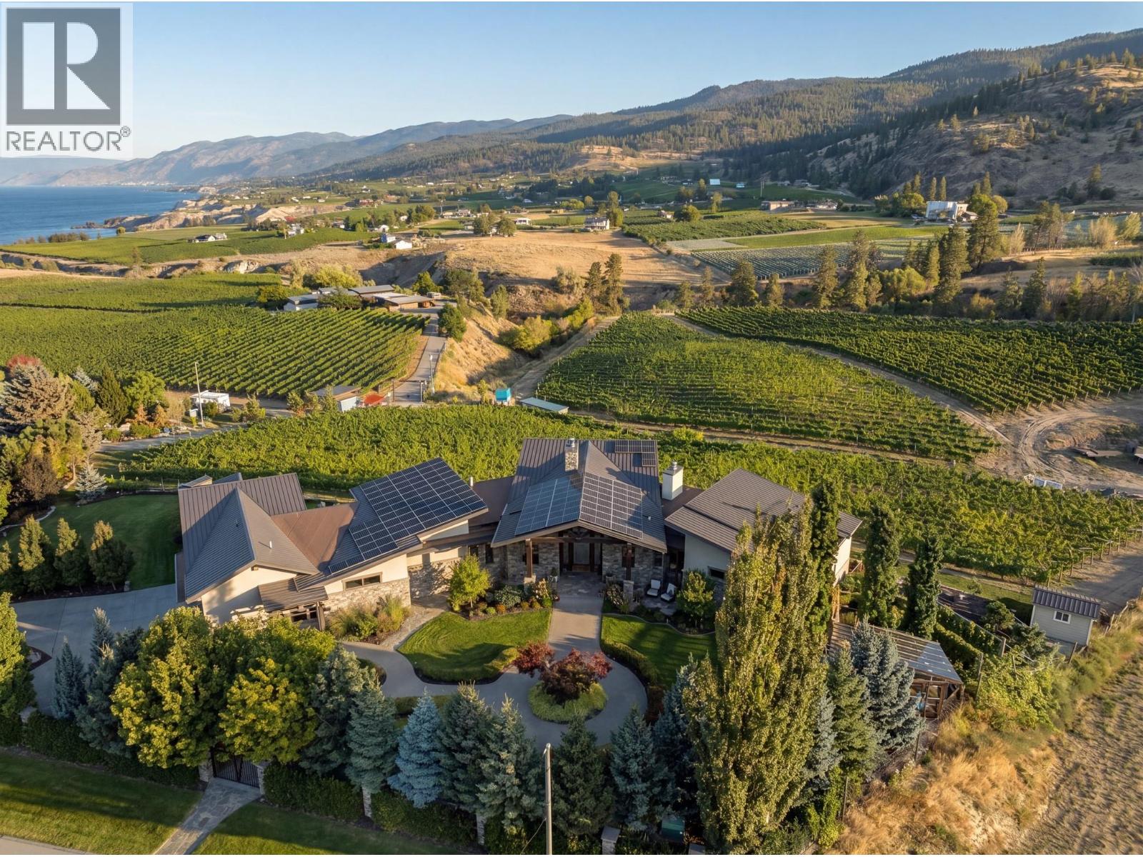 1291 Corbishley Avenue, Penticton, British Columbia  V2A 8V2 - Photo 3 - 10385851