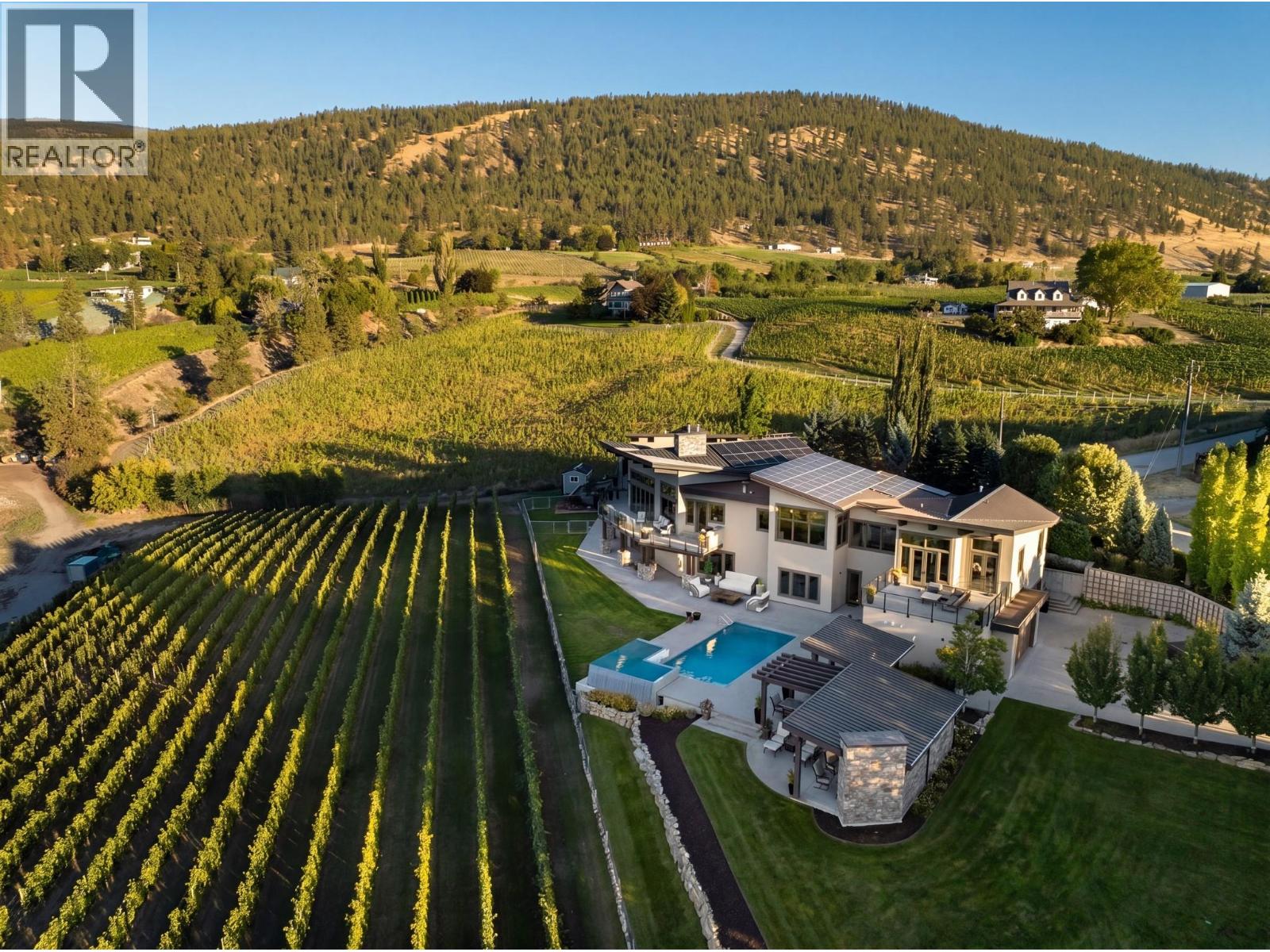 1291 Corbishley Avenue, Penticton, British Columbia  V2A 8V2 - Photo 4 - 10385851