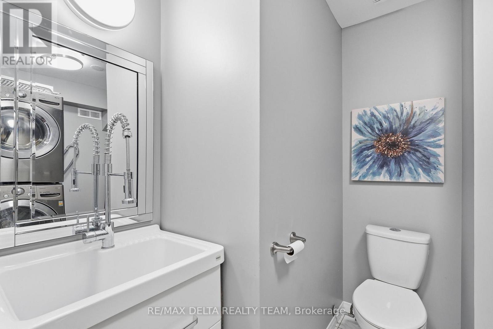 198 Provender Avenue, Ottawa, Ontario  K1K 4N7 - Photo 12 - X12969356