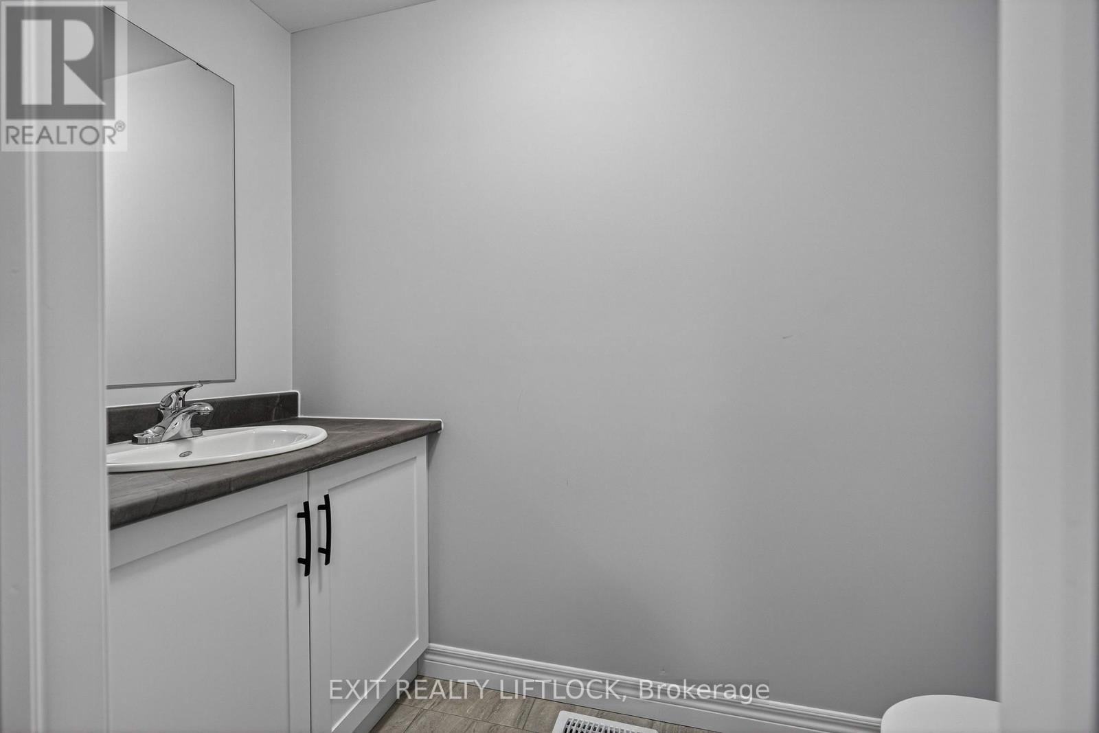 220 O'neil Street, Peterborough, Ontario  K9K 0H5 - Photo 17 - X13081216
