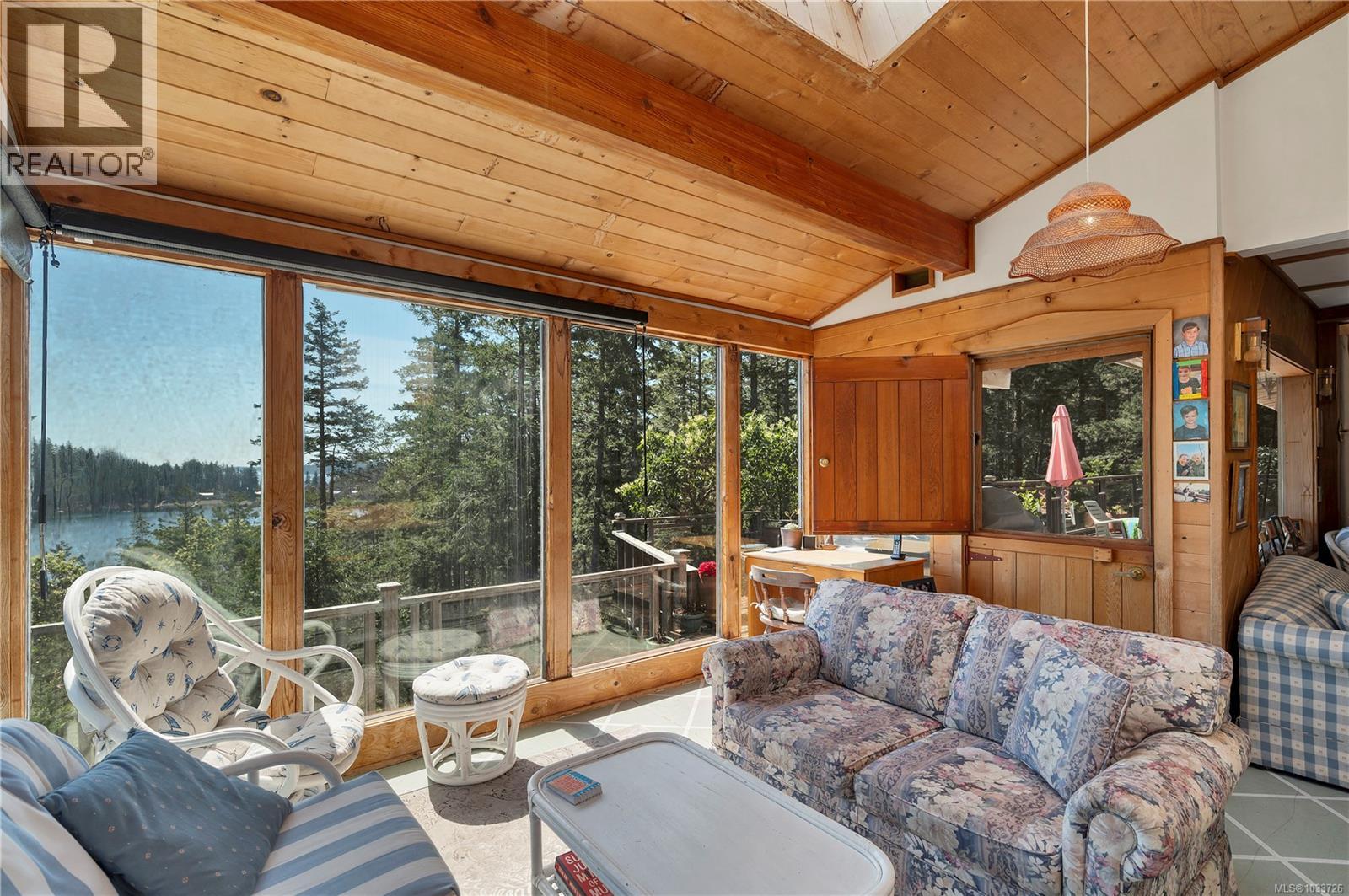 1395 Manzanita Rd, Cortes Island, British Columbia  V0P 1K0 - Photo 14 - 1033726