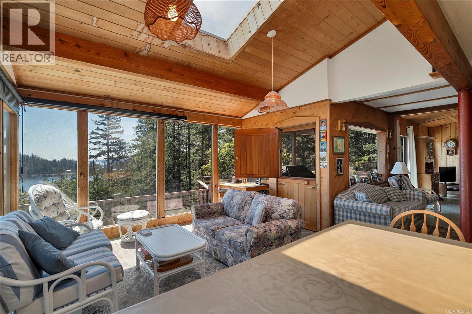 1395 Manzanita Rd, Cortes Island, British Columbia  V0P 1K0 - Photo 13 - 1033726