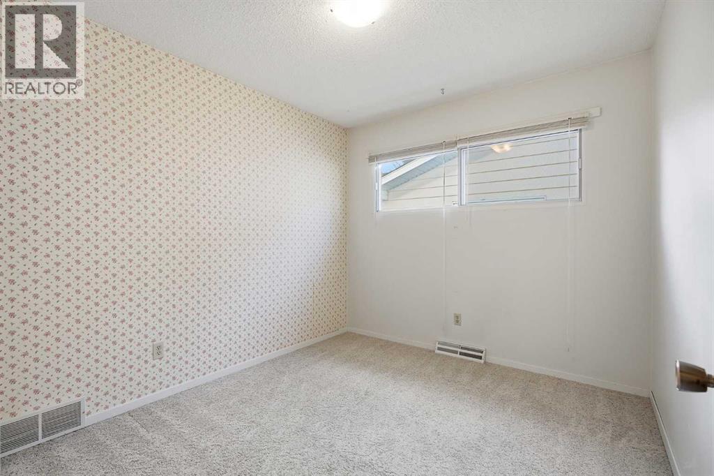 5220 Barron Drive NW, Calgary, Alberta  T2L 1T6 - Photo 18 - A2306784