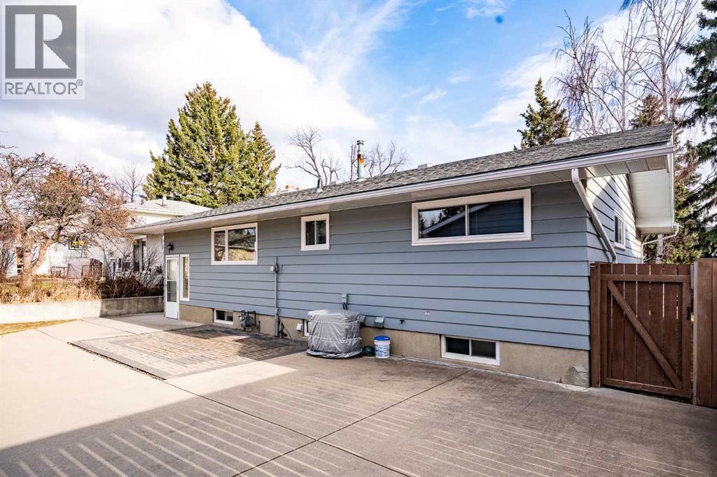 5220 Barron Drive NW, Calgary, Alberta  T2L 1T6 - Photo 39 - A2306784