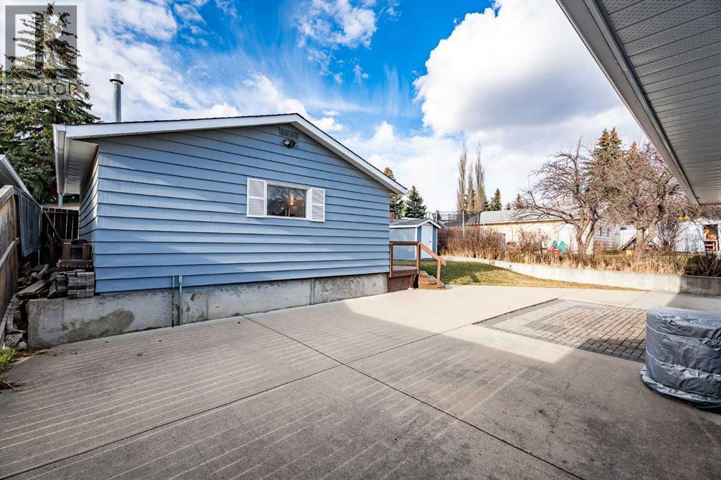 5220 Barron Drive NW, Calgary, Alberta  T2L 1T6 - Photo 40 - A2306784