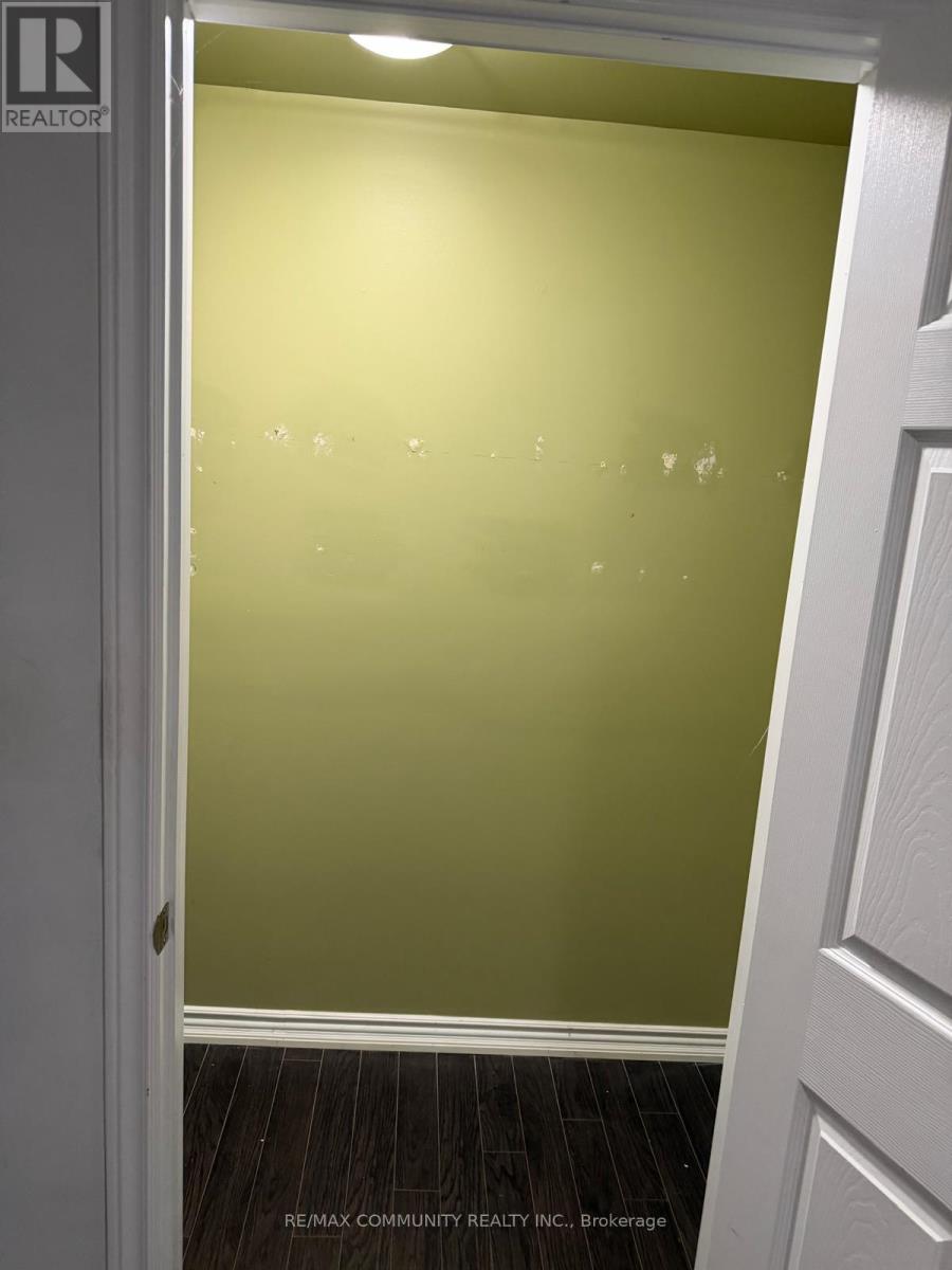 8 Terry Fox Street, Markham, Ontario  L6B 0W1 - Photo 2 - N12966432