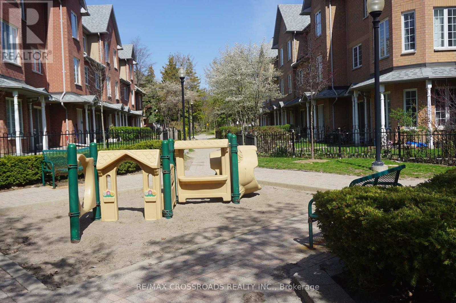 13 - 12 St Moritz Way, Markham, Ontario  L3R 4E8 - Photo 20 - N13076306