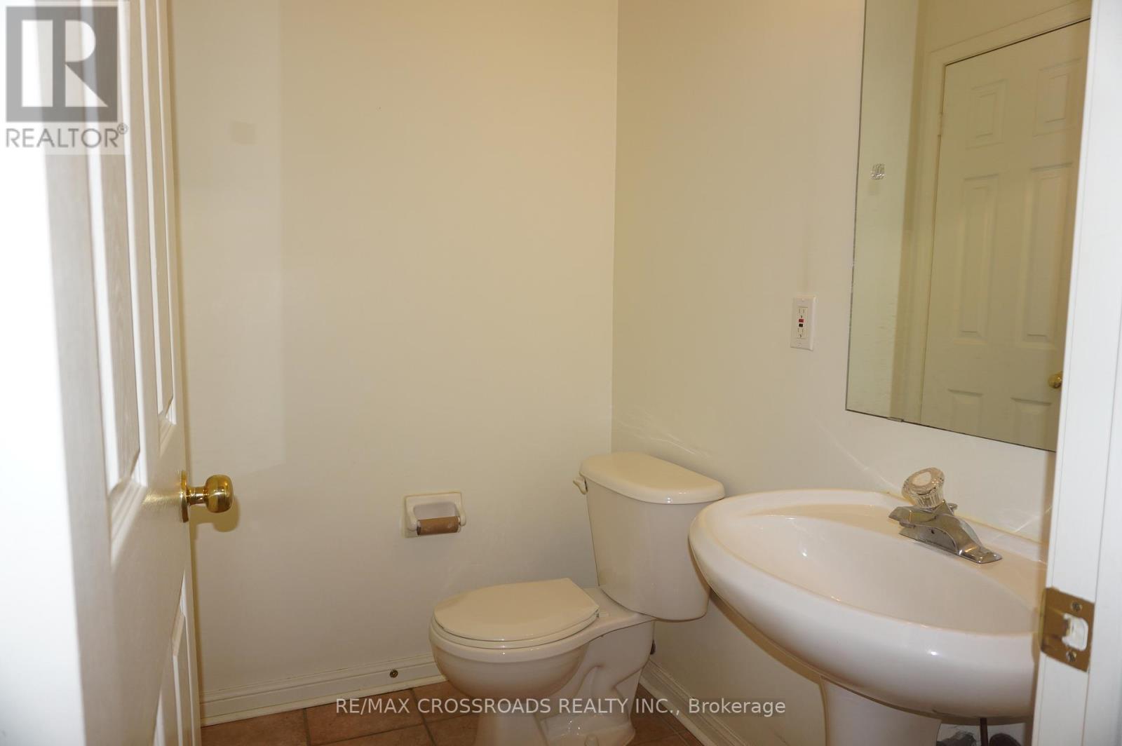 13 - 12 St Moritz Way, Markham, Ontario  L3R 4E8 - Photo 18 - N13076306