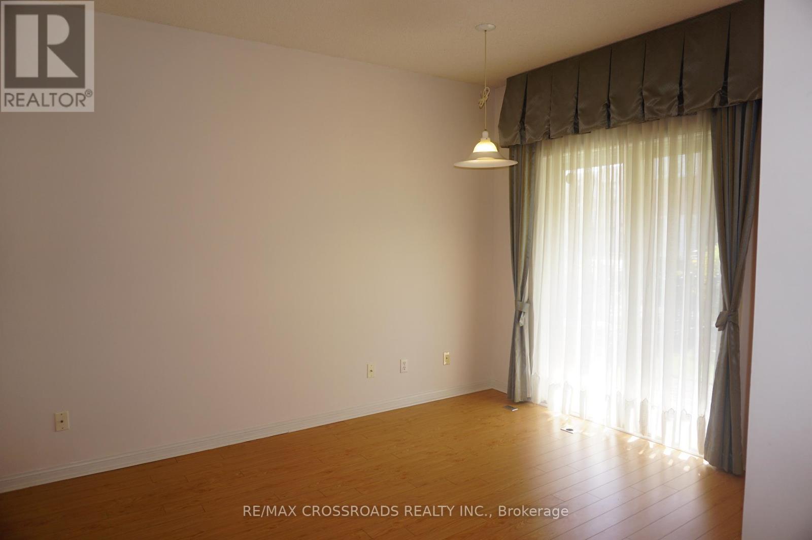 13 - 12 St Moritz Way, Markham, Ontario  L3R 4E8 - Photo 5 - N13076306