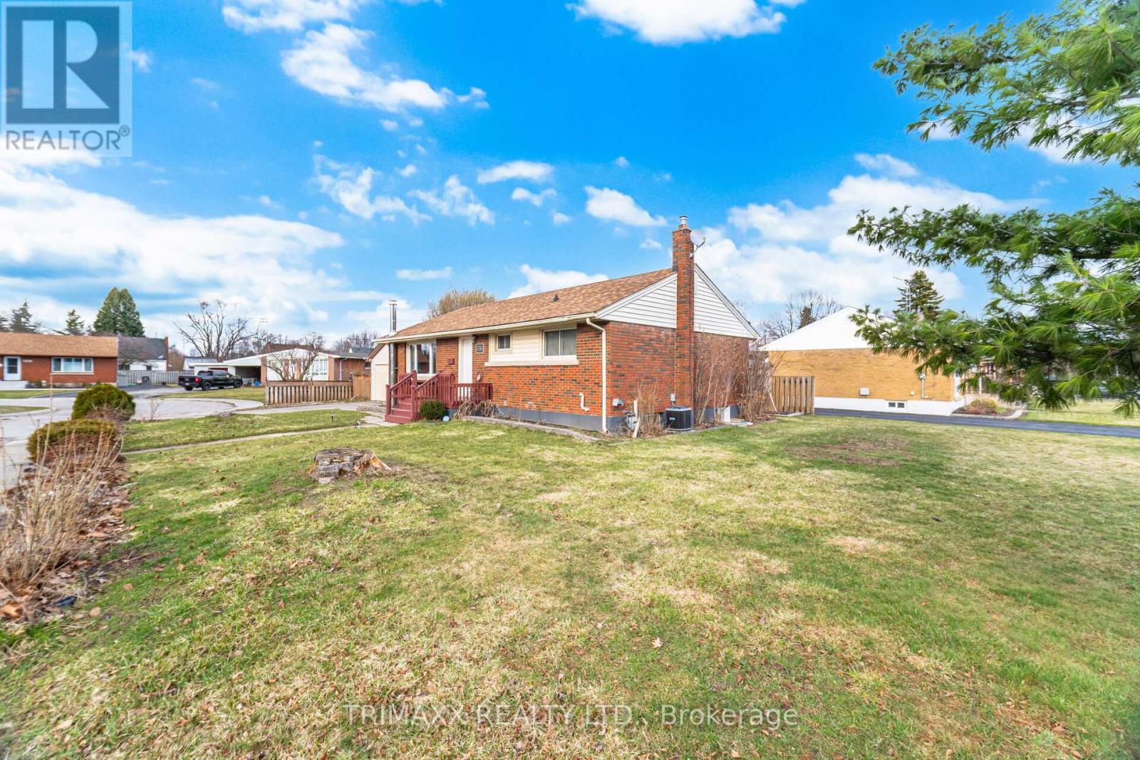 3316 Mclaren Crescent, Niagara Falls, Ontario  L2J 2W6 - Photo 4 - X12891840
