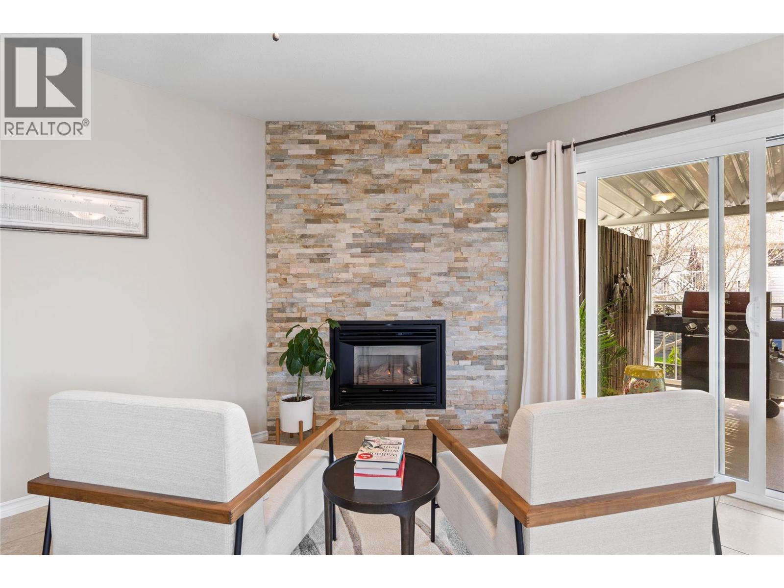 2324 Abbeyglen Way, Kamloops, British Columbia  V1S 1V6 - Photo 14 - 10385533