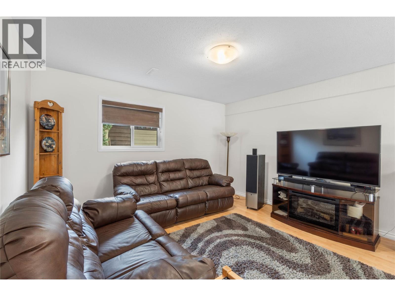 2324 Abbeyglen Way, Kamloops, British Columbia  V1S 1V6 - Photo 24 - 10385533