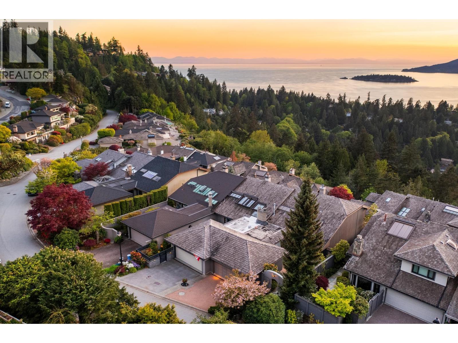 5360 Meadfeild Road, West Vancouver, British Columbia  V7W 3E5 - Photo 36 - R3118935