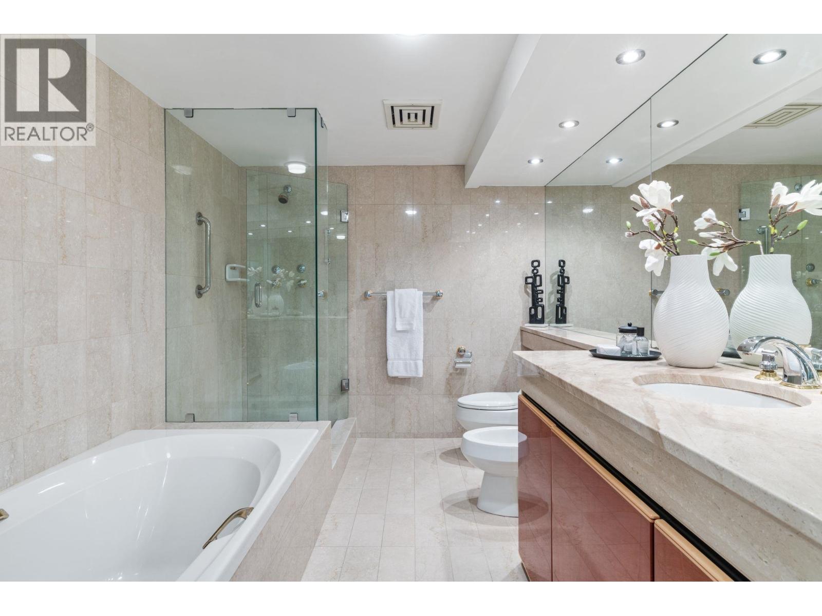 903 2350 W 39th Avenue, Vancouver, British Columbia  V6M 1T9 - Photo 16 - R3118952