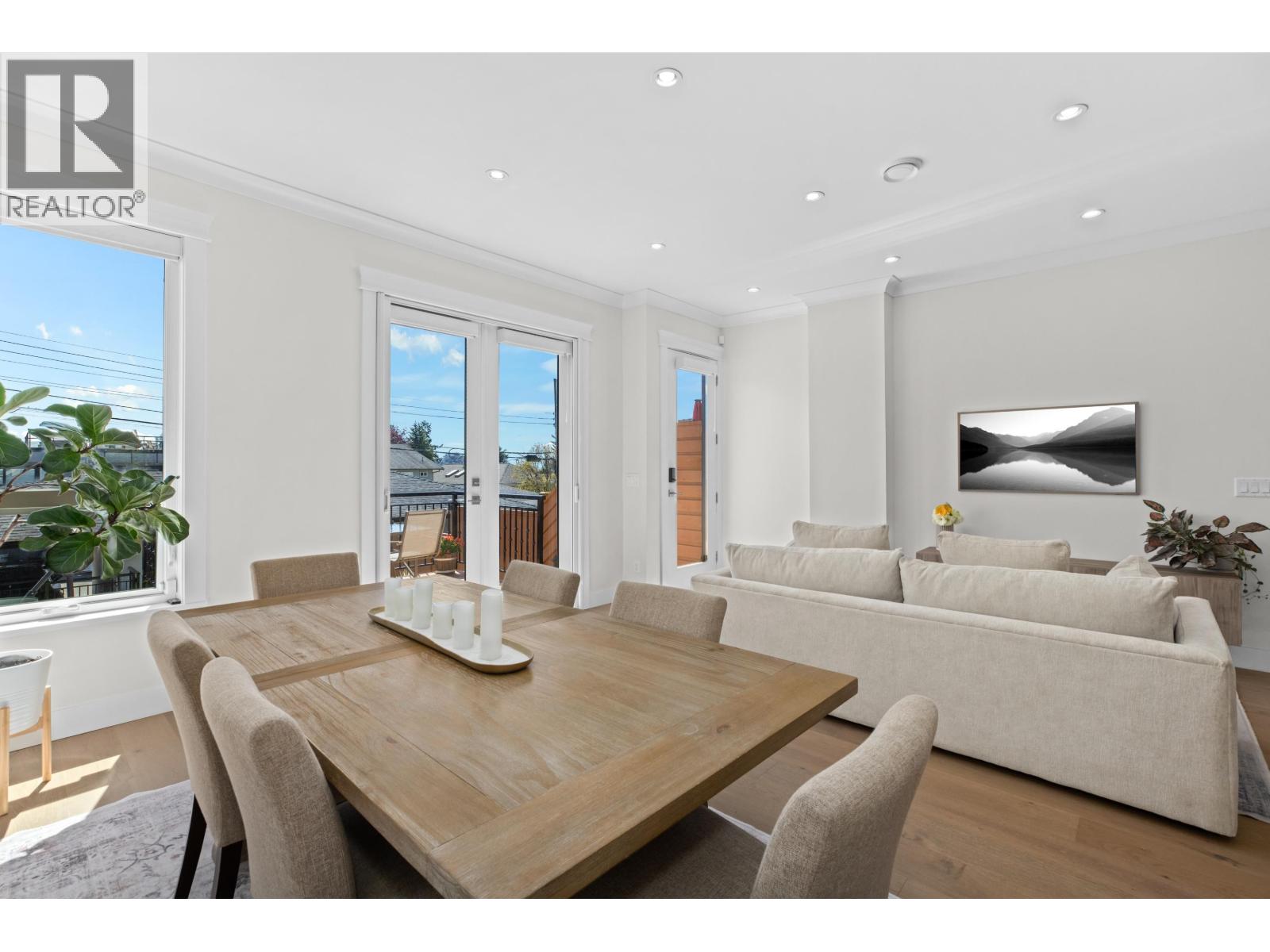 215 E 22nd Street, North Vancouver, British Columbia  V7L 3C5 - Photo 10 - R3118955
