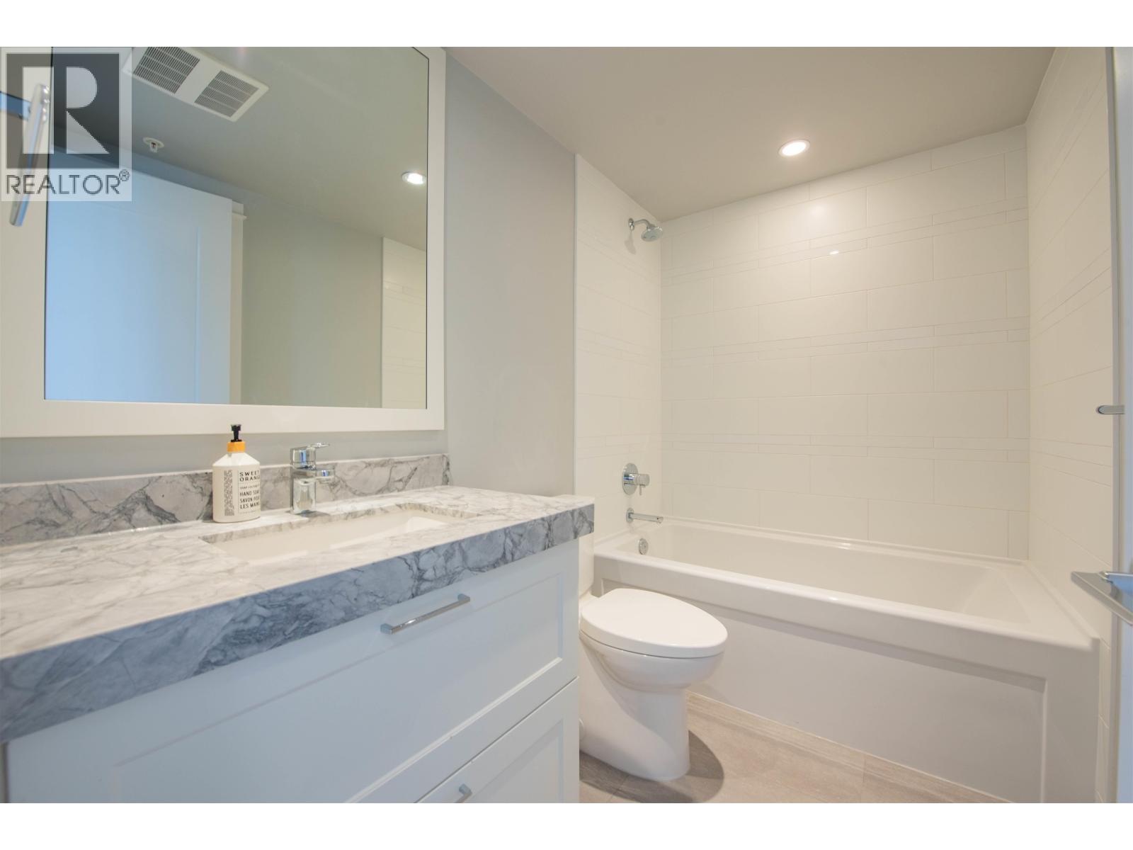 1105 520 Como Lake Avenue, Coquitlam, British Columbia  V3J 0E8 - Photo 16 - R3118956