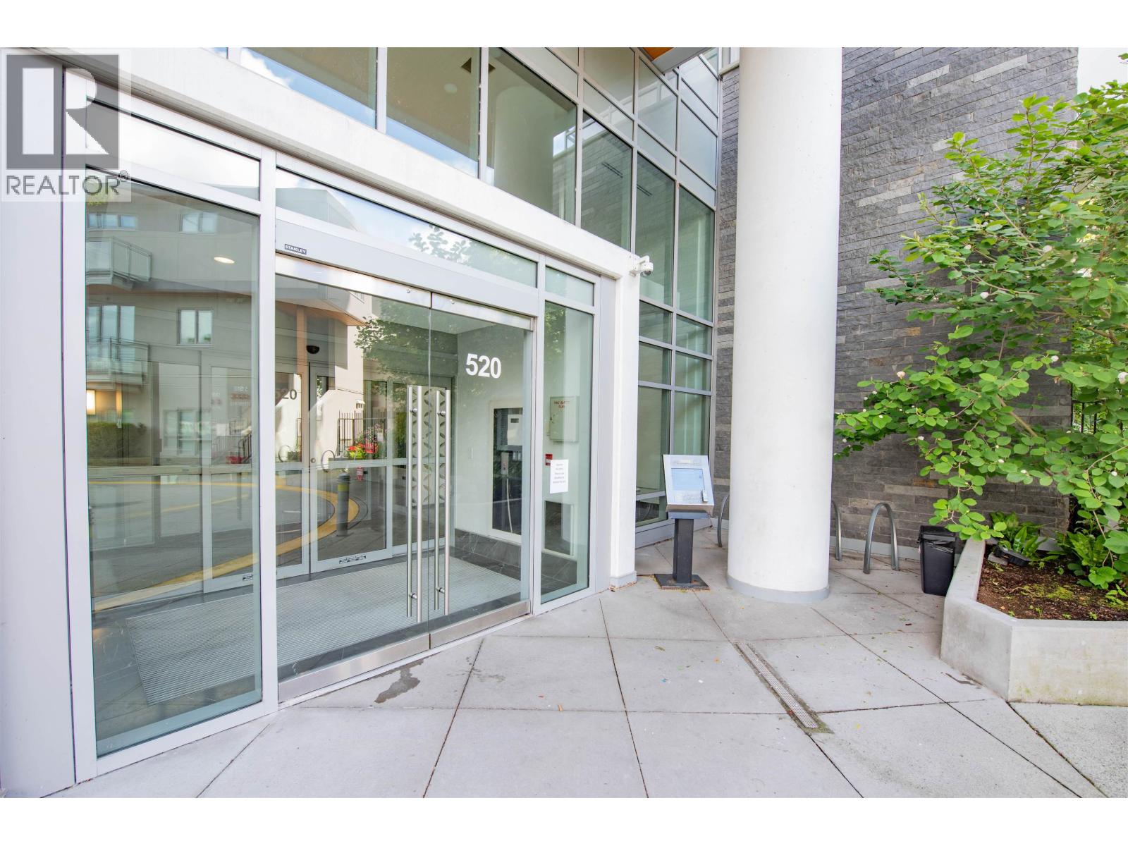 1105 520 Como Lake Avenue, Coquitlam, British Columbia  V3J 0E8 - Photo 6 - R3118956