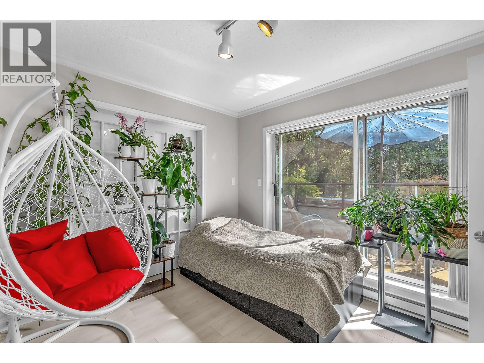 207 1500 Ostler Court, North Vancouver, British Columbia  V7G 2S2 - Photo 24 - R3118958