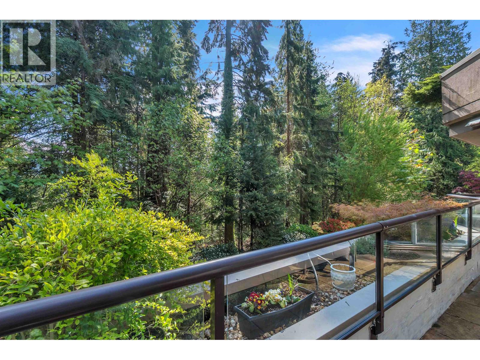 207 1500 Ostler Court, North Vancouver, British Columbia  V7G 2S2 - Photo 39 - R3118958