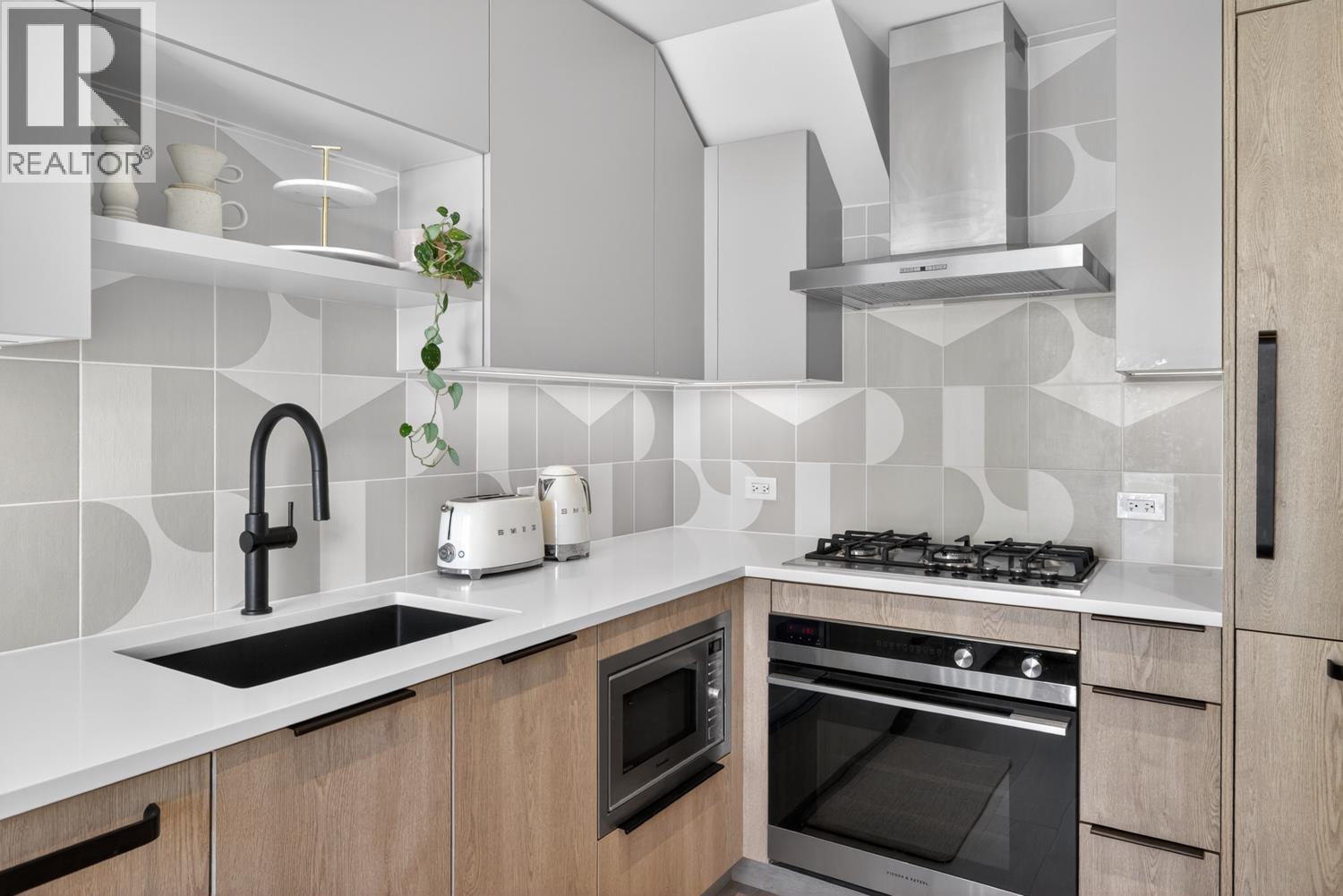 216 322 E 15th Avenue, Vancouver, British Columbia  V5T 0K5 - Photo 5 - R3118967