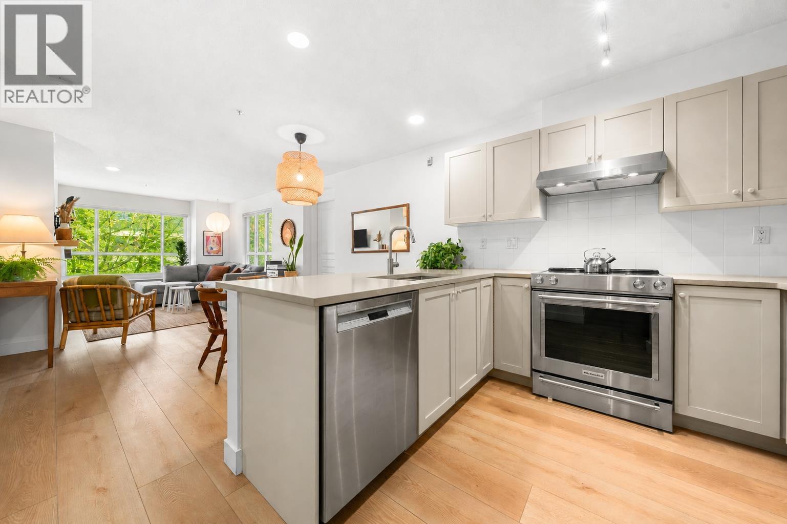 301 333 E 1st Street, North Vancouver, British Columbia  V7L 4W9 - Photo 12 - R3119005