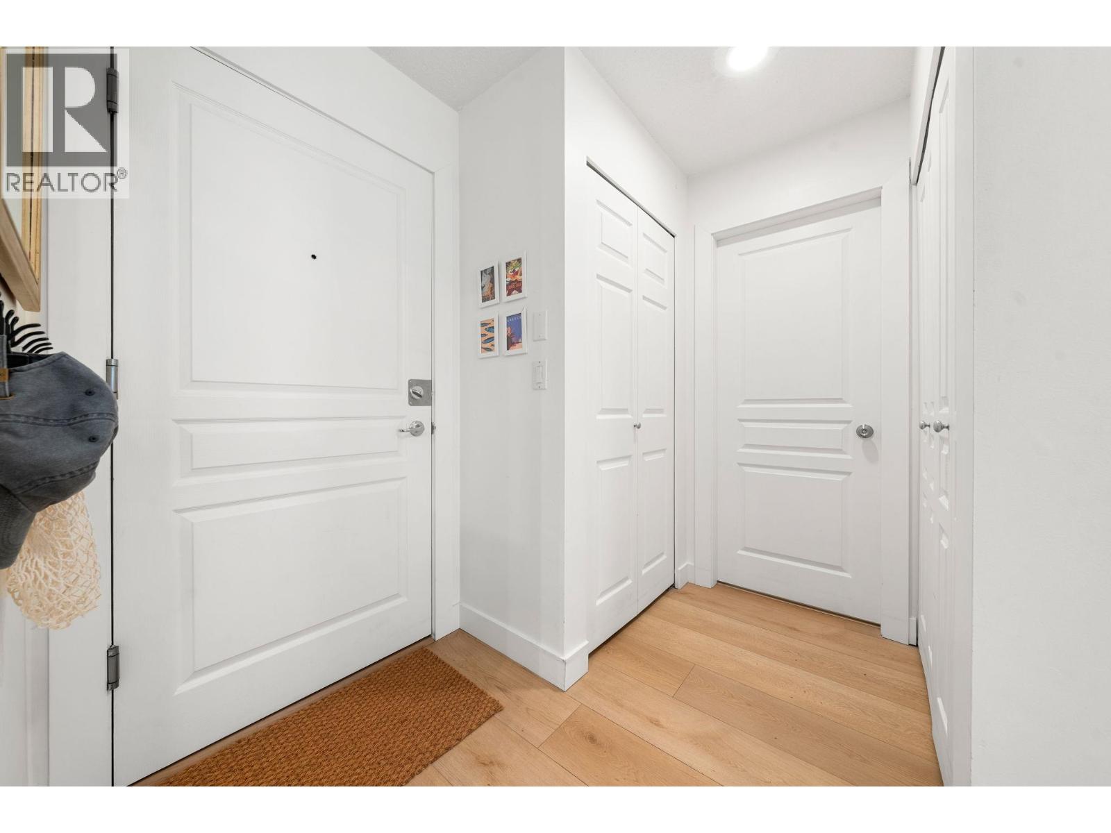 301 333 E 1st Street, North Vancouver, British Columbia  V7L 4W9 - Photo 25 - R3119005