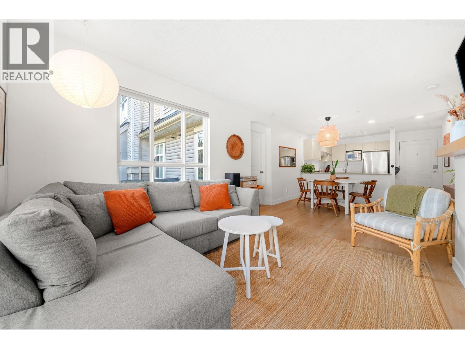 301 333 E 1st Street, North Vancouver, British Columbia  V7L 4W9 - Photo 6 - R3119005