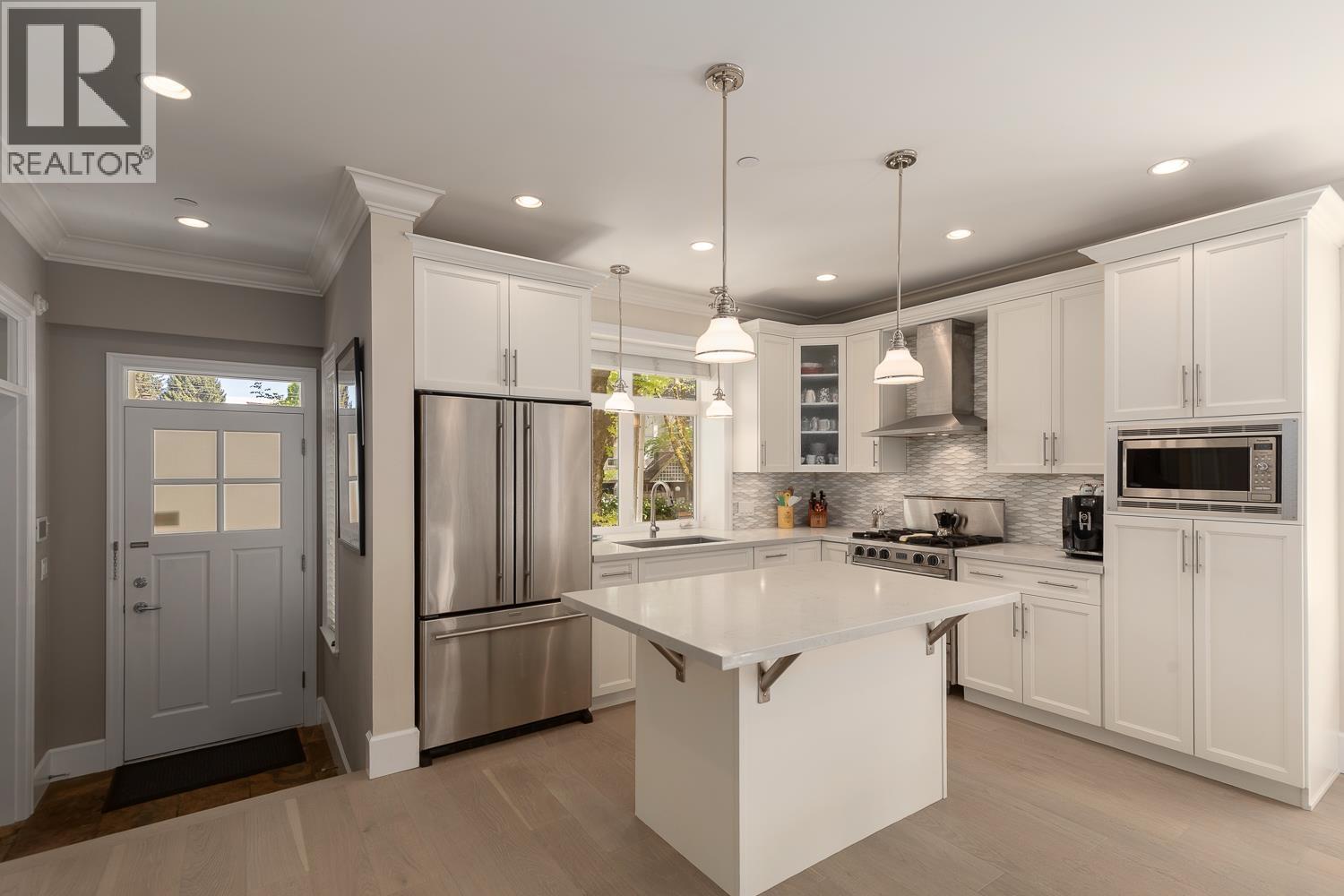 682 W 13th Avenue, Vancouver, British Columbia  V5Z 1N9 - Photo 5 - R3119056