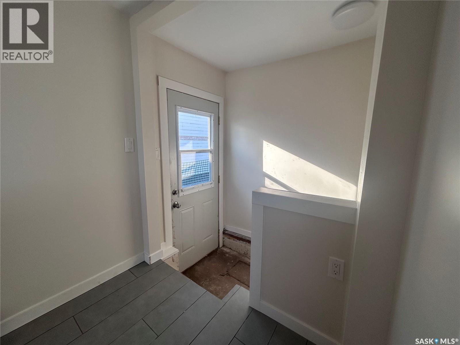 314 Railway Street, Bienfait, Saskatchewan  S0C 0M0 - Photo 23 - SK029336