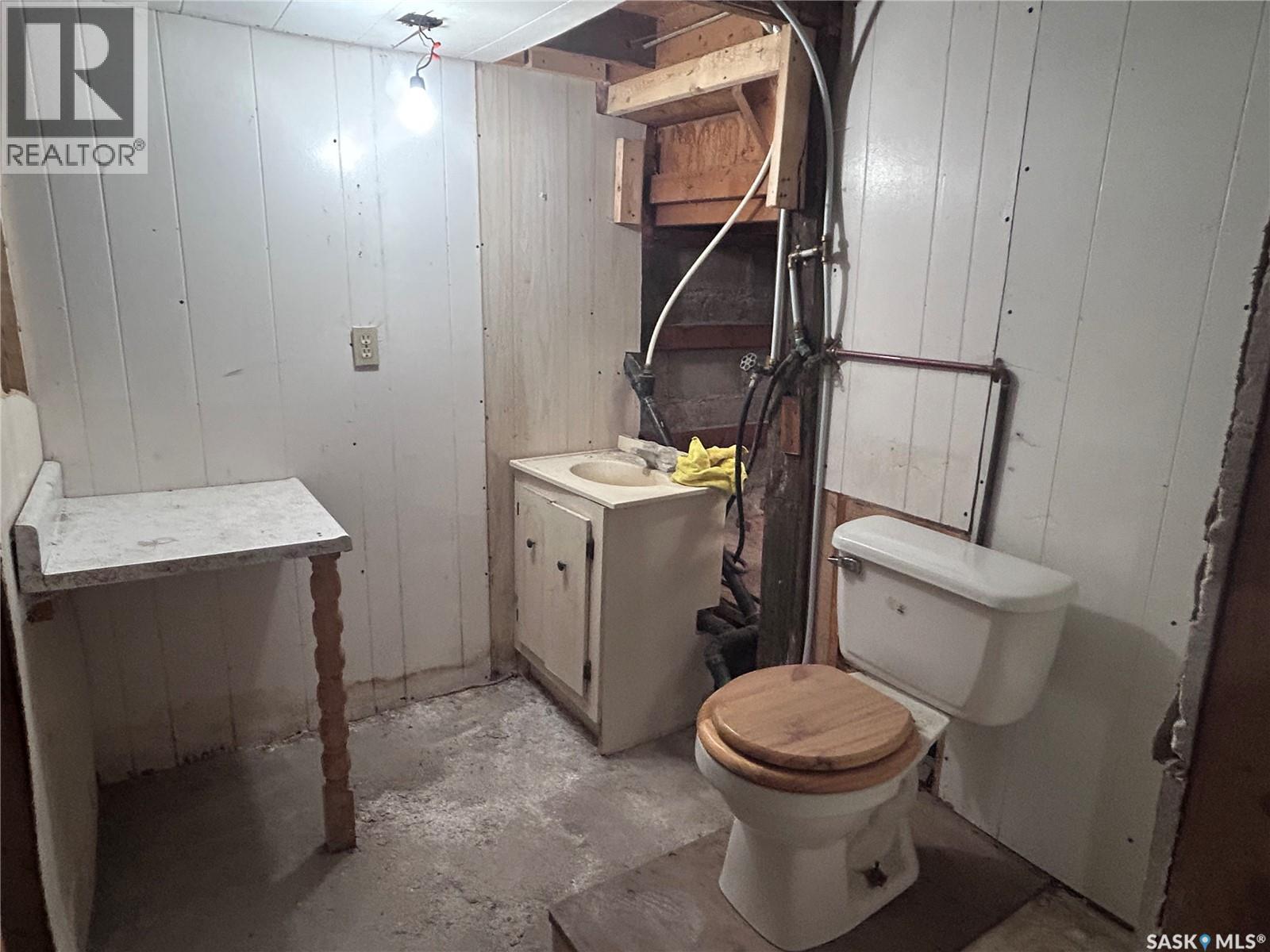 314 Railway Street, Bienfait, Saskatchewan  S0C 0M0 - Photo 26 - SK029336