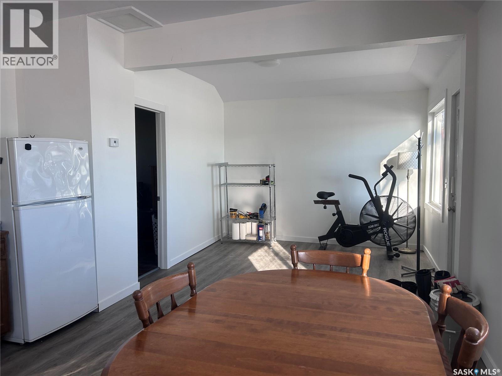 314 Railway Street, Bienfait, Saskatchewan  S0C 0M0 - Photo 9 - SK029336