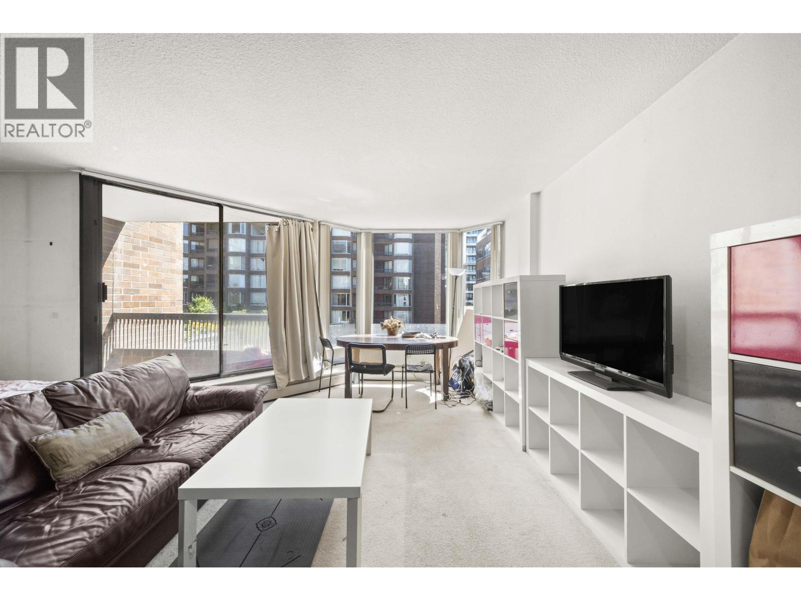 313 1330 Burrard Street, Vancouver, British Columbia  V6Z 2B8 - Photo 5 - R3119100