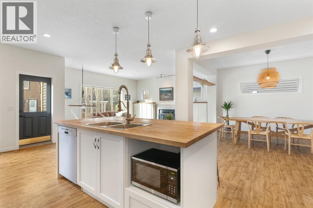 196 Jumping Pound Terrace, Cochrane, Alberta  T4C 0K5 - Photo 16 - A2281869