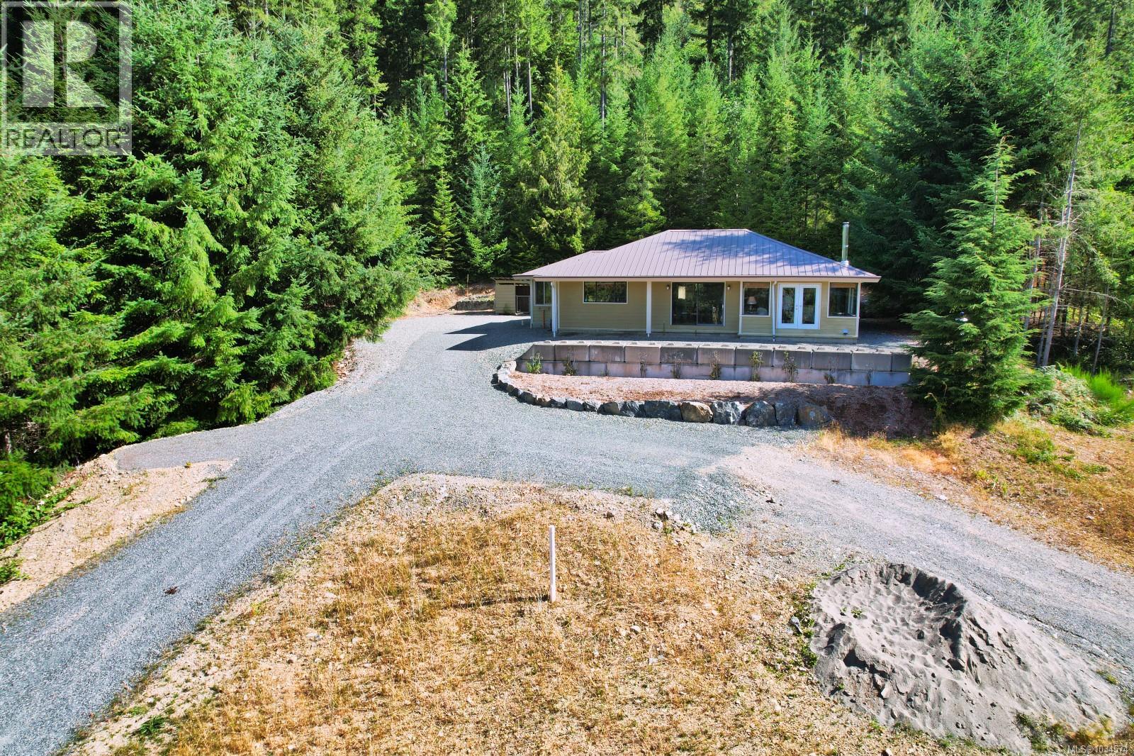 9871 Youbou Rd, Youbou, British Columbia  V0R 3E1 - Photo 2 - 1034574