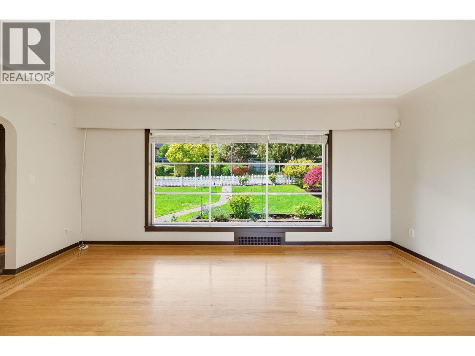 412 Blair Avenue, New Westminster, British Columbia  V3L 4A3 - Photo 12 - R3118957