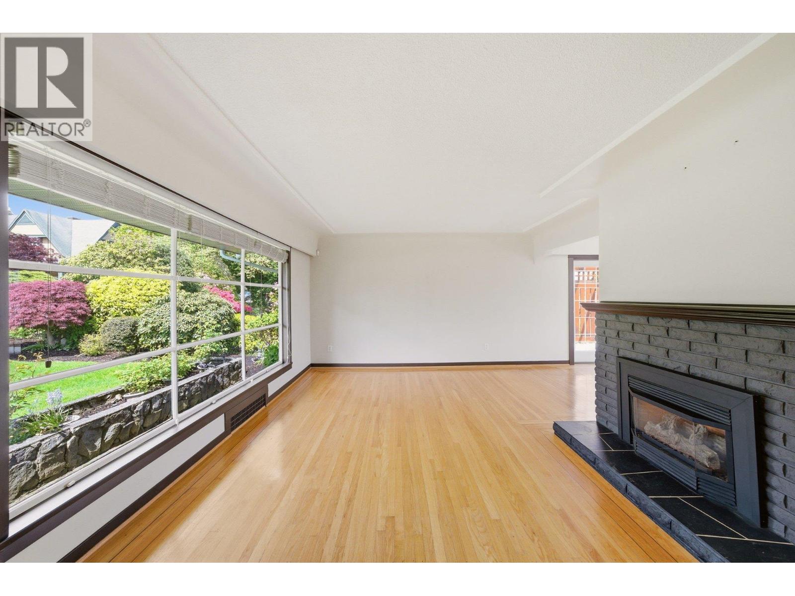 412 Blair Avenue, New Westminster, British Columbia  V3L 4A3 - Photo 14 - R3118957