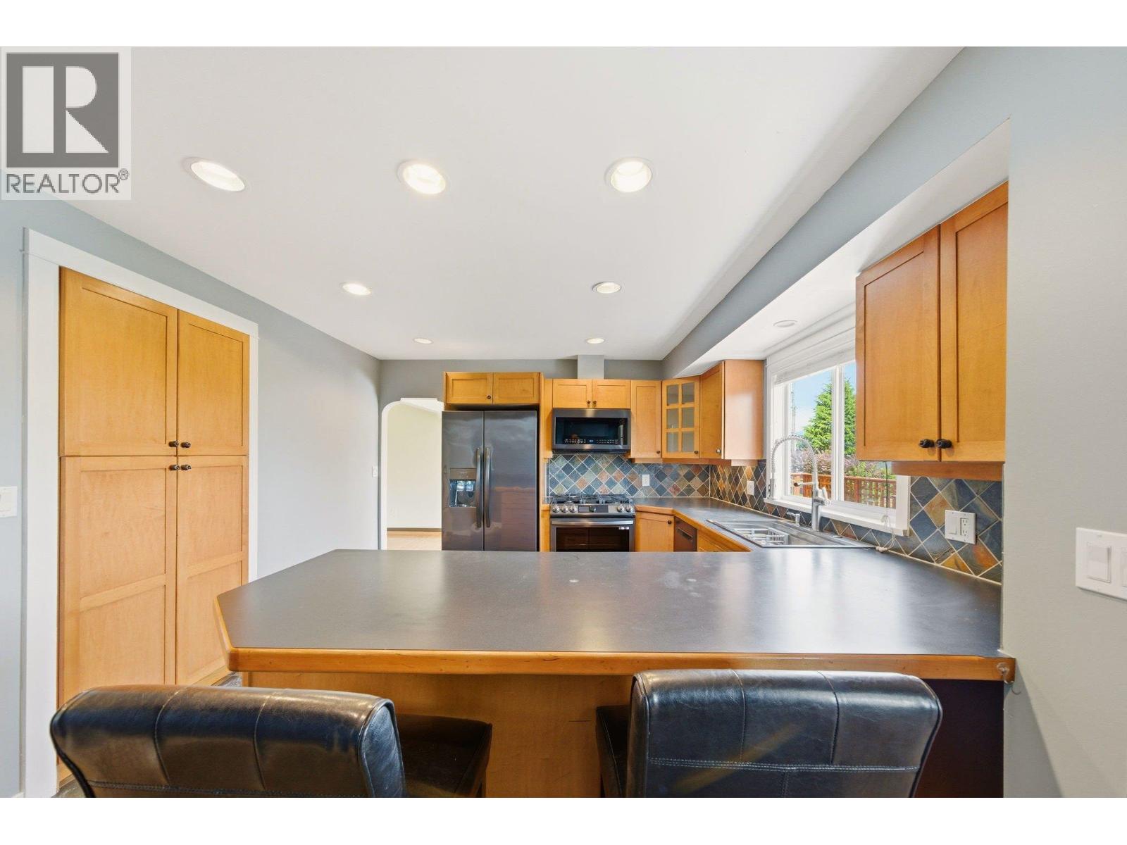 412 Blair Avenue, New Westminster, British Columbia  V3L 4A3 - Photo 8 - R3118957