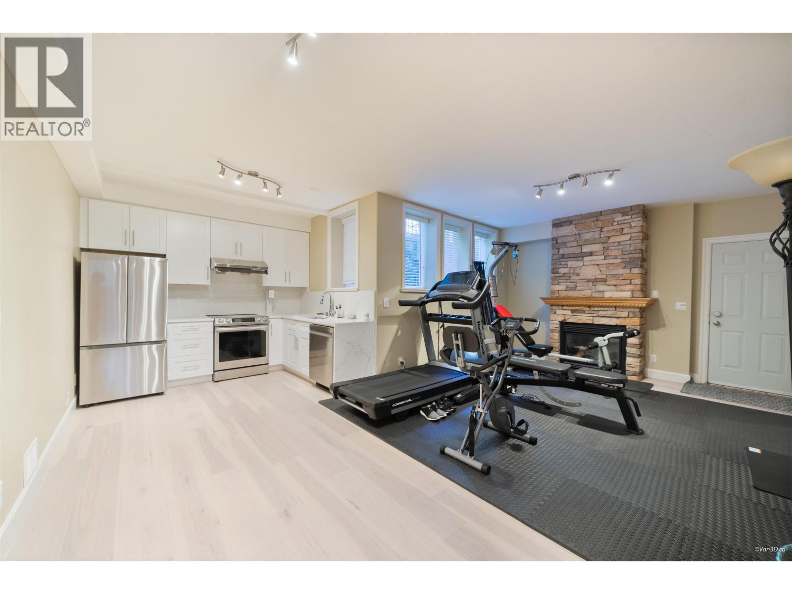 7533 Curtis Street, Burnaby, British Columbia  V5A 4W7 - Photo 27 - R3118977