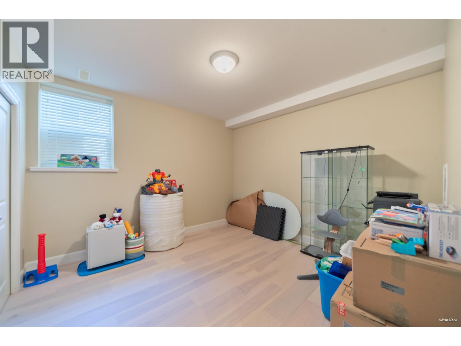 7533 Curtis Street, Burnaby, British Columbia  V5A 4W7 - Photo 30 - R3118977