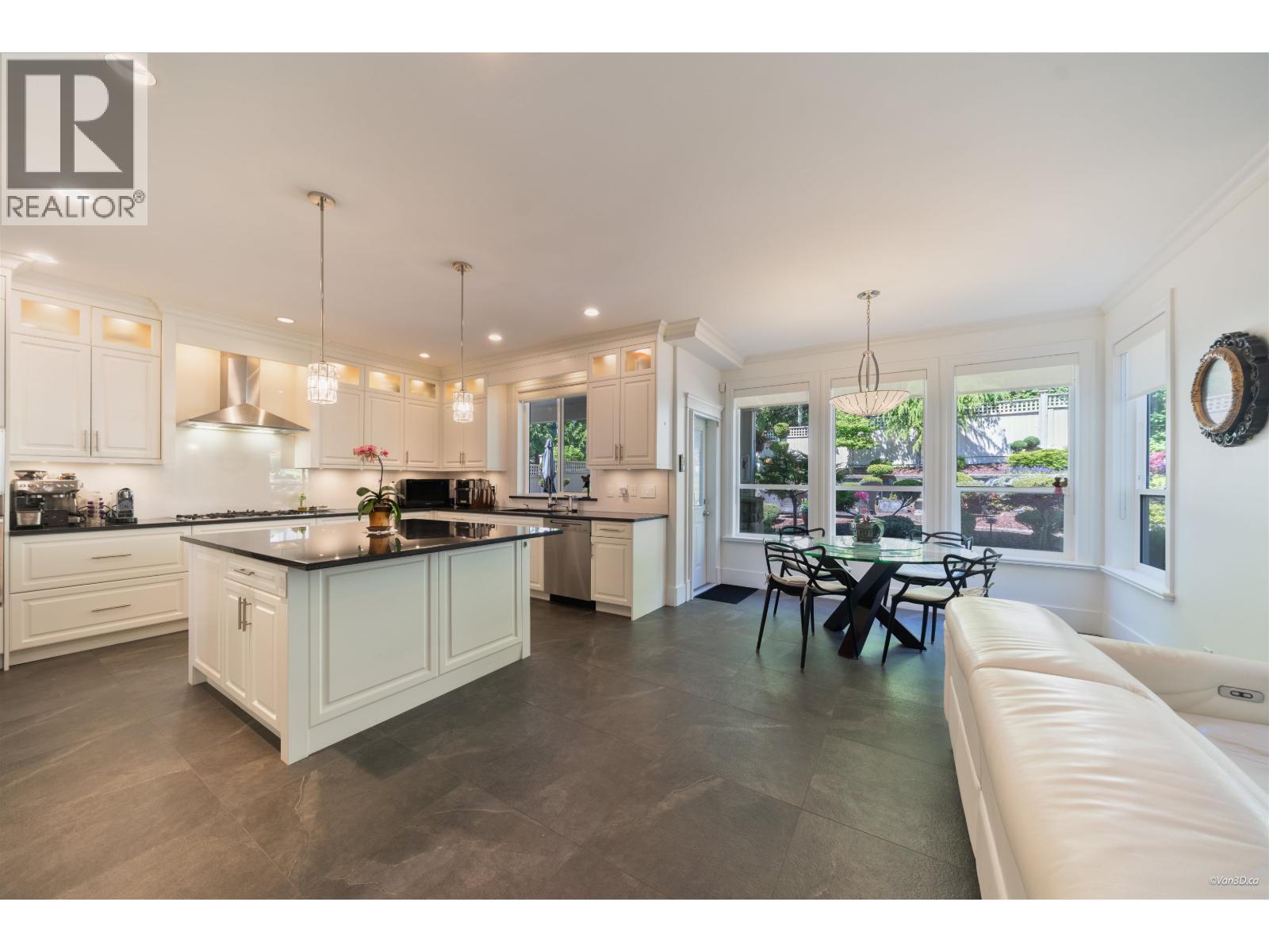 7533 Curtis Street, Burnaby, British Columbia  V5A 4W7 - Photo 6 - R3118977