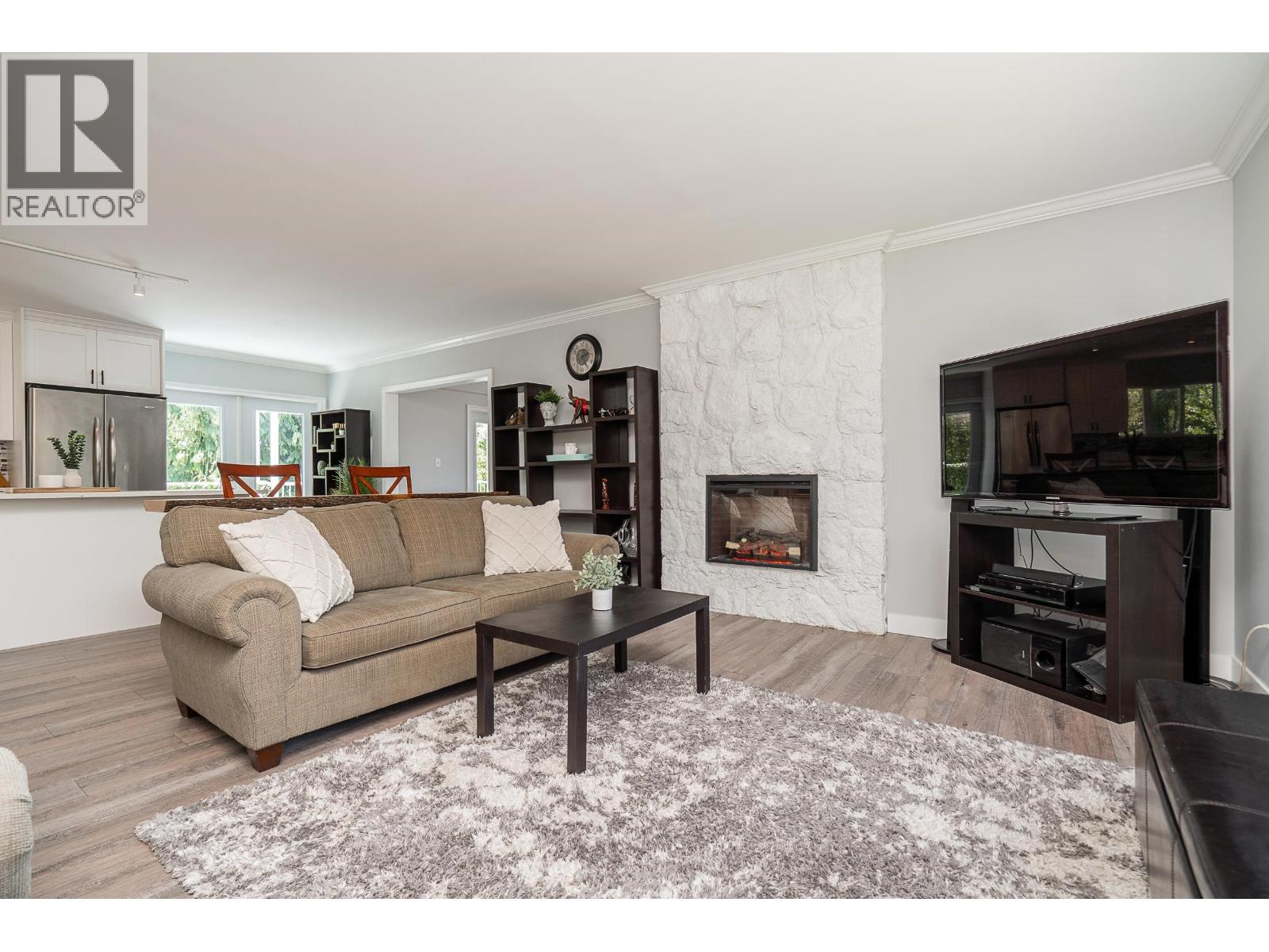 3158 Mariner Way, Coquitlam, British Columbia  V3C 3T3 - Photo 5 - R3118989