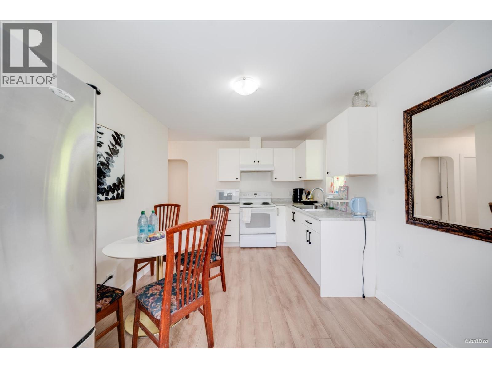 5702 Lancaster Street, Vancouver, British Columbia  V5R 4A7 - Photo 10 - R3119008