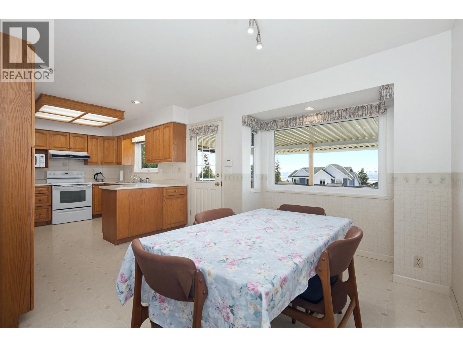 1162 Madore Avenue, Coquitlam, British Columbia  V3K 3B9 - Photo 13 - R3119037