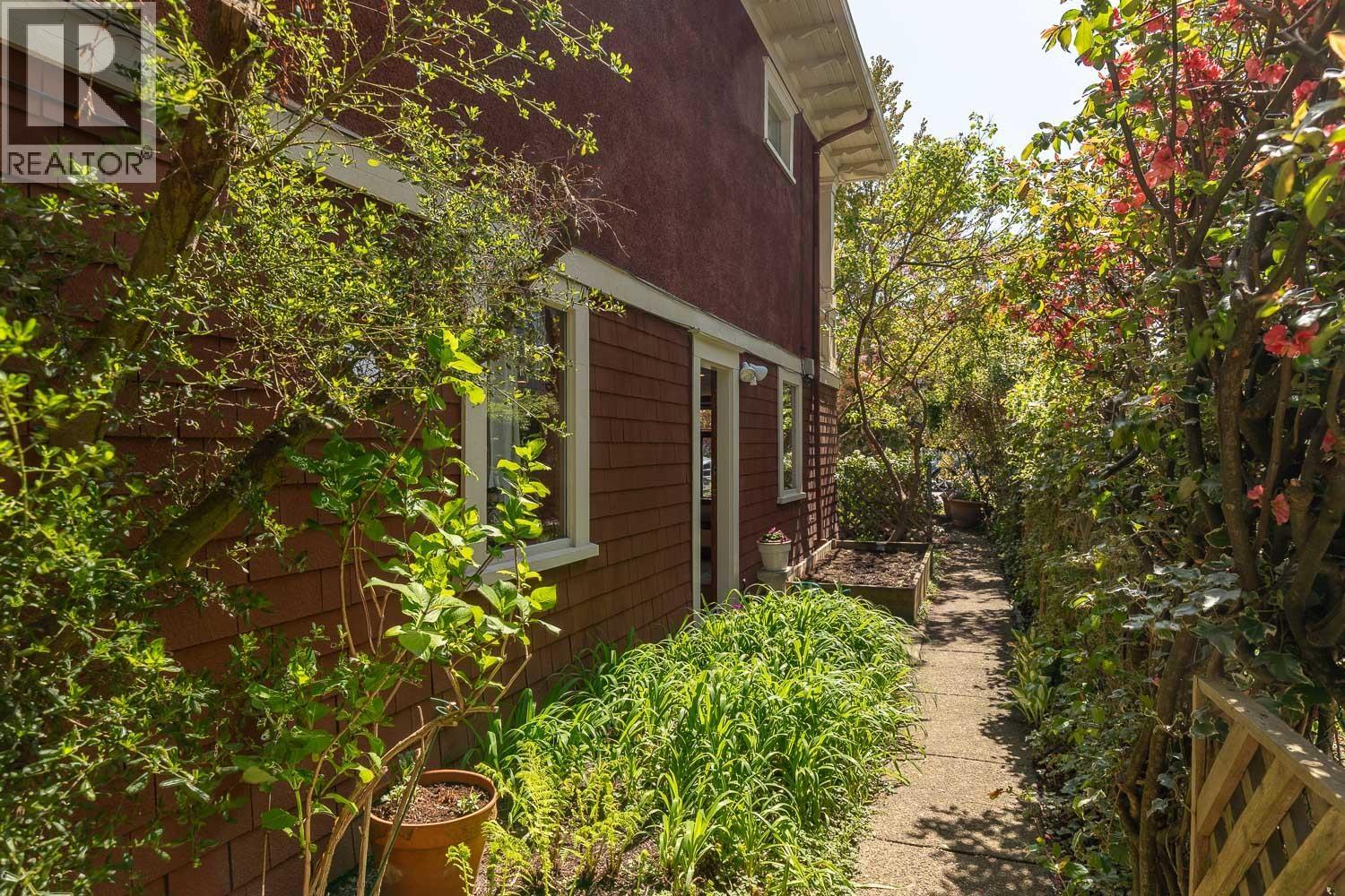 237 E 24th Avenue, Vancouver, British Columbia  V5V 1Z7 - Photo 34 - R3119047