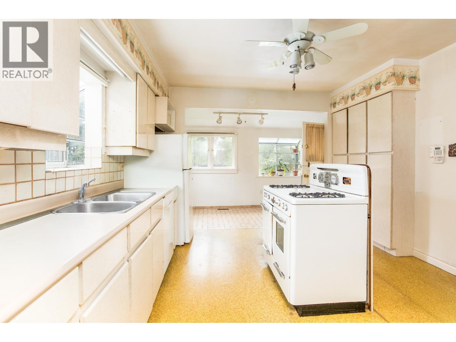 6857 Laburnum Street, Vancouver, British Columbia  V6P 5M8 - Photo 12 - R3119051