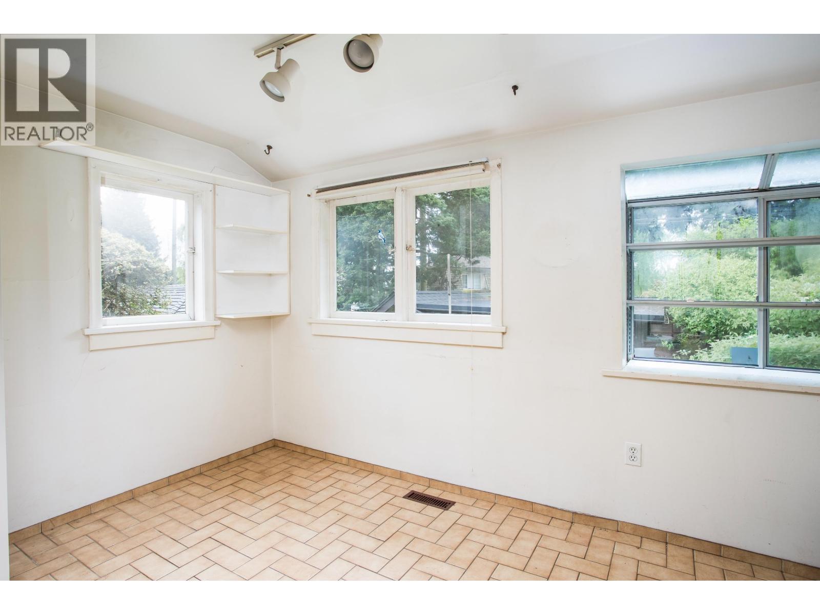 6857 Laburnum Street, Vancouver, British Columbia  V6P 5M8 - Photo 13 - R3119051