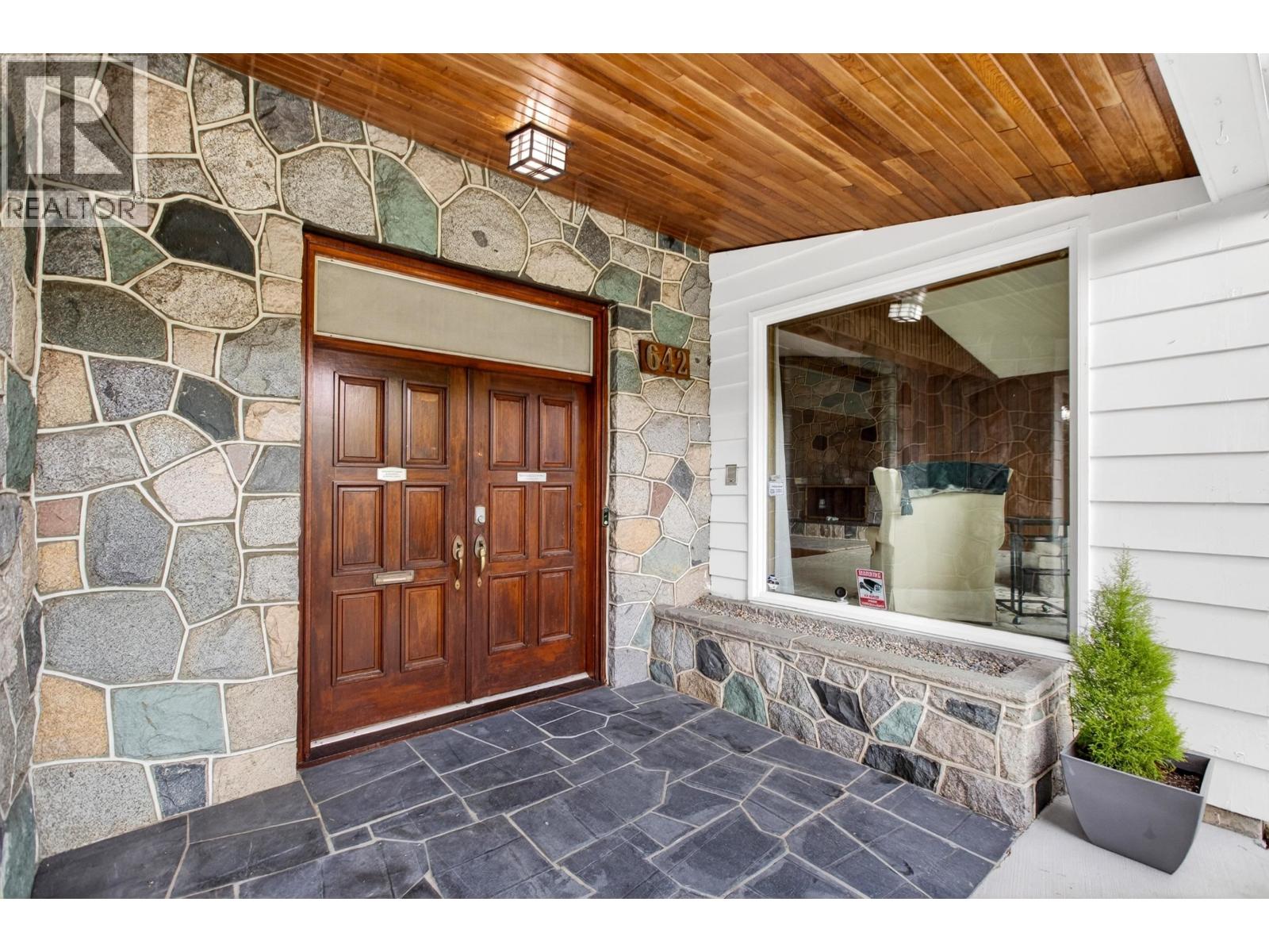 642 W 53rd Avenue, Vancouver, British Columbia  V6P 1K3 - Photo 4 - R3119074