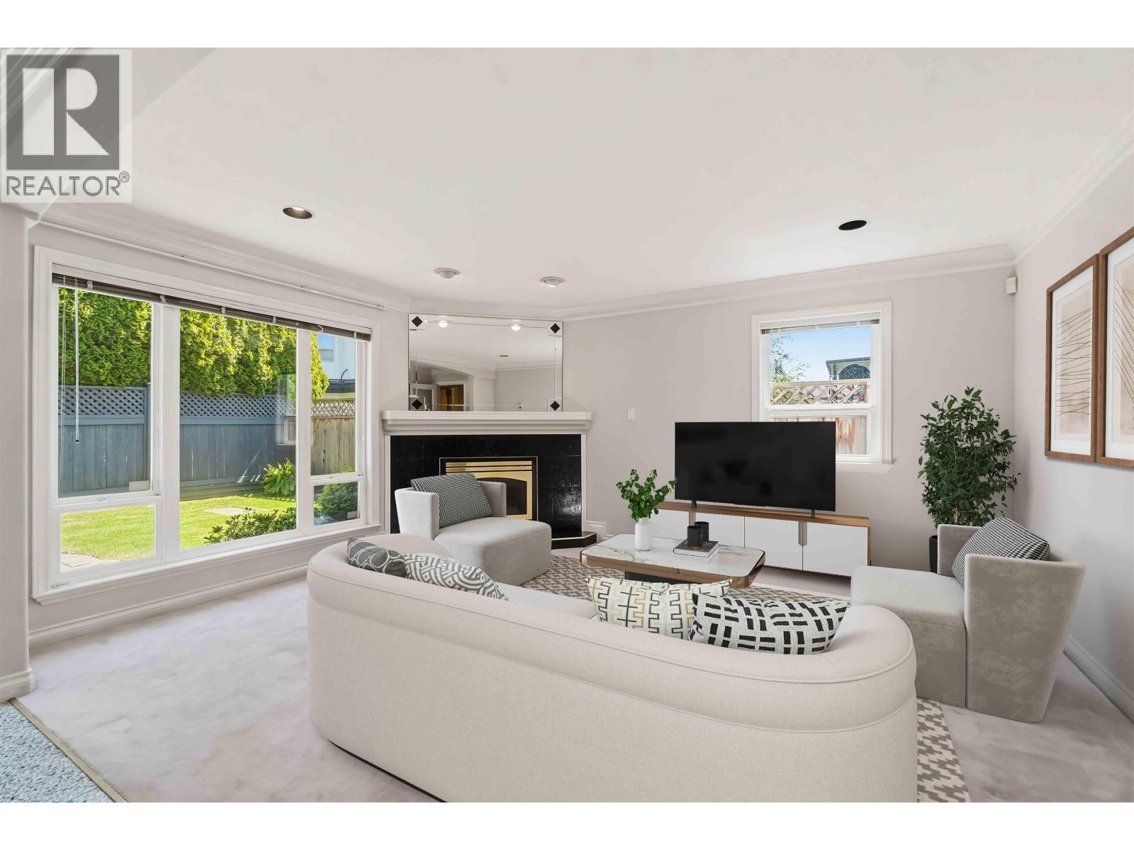 8268 Calder Road, Richmond, British Columbia  V7C 4B8 - Photo 13 - R3119103