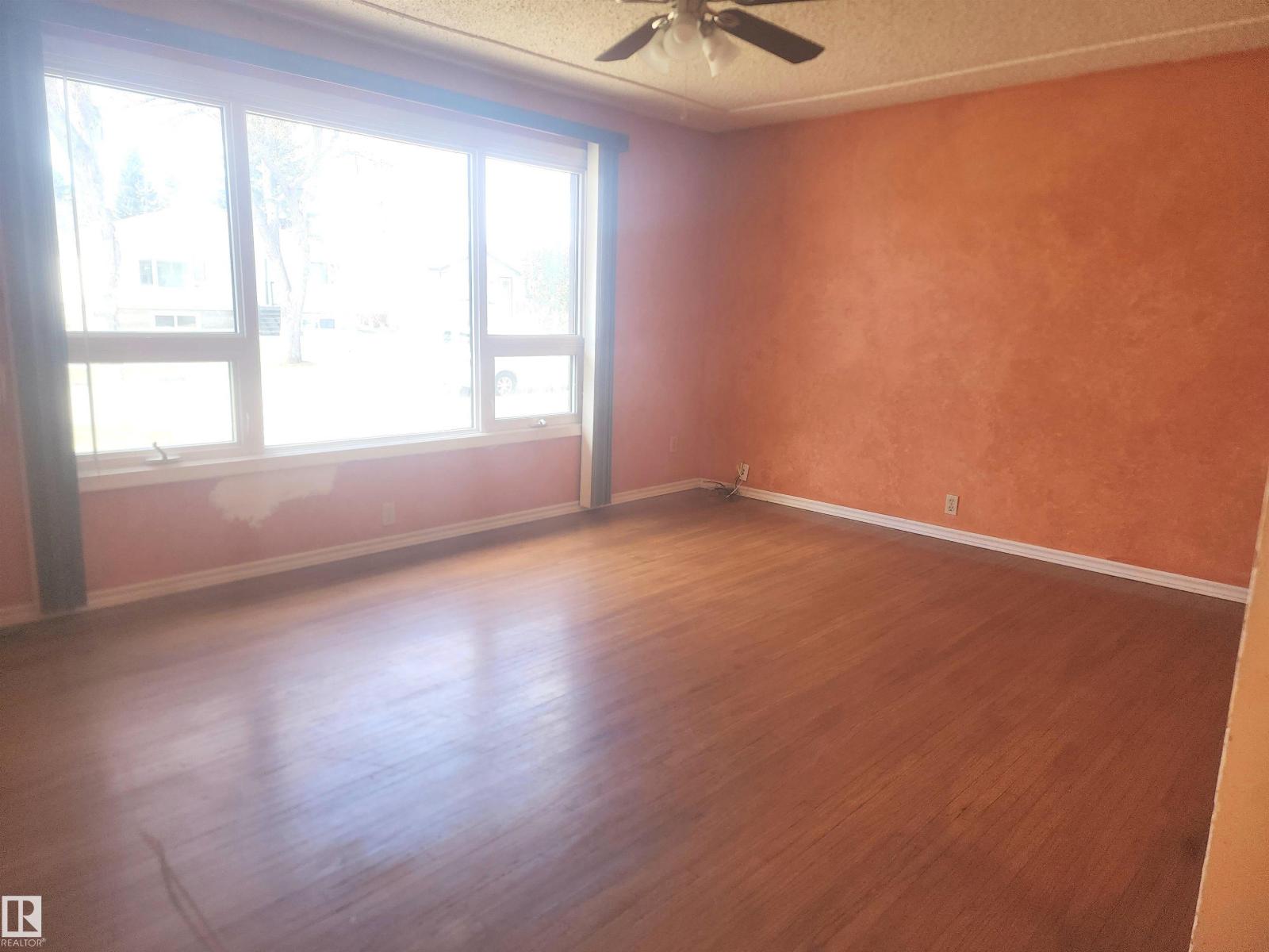 12415 129 St NW, Edmonton, Alberta  T5L 1H5 - Photo 10 - E4485479